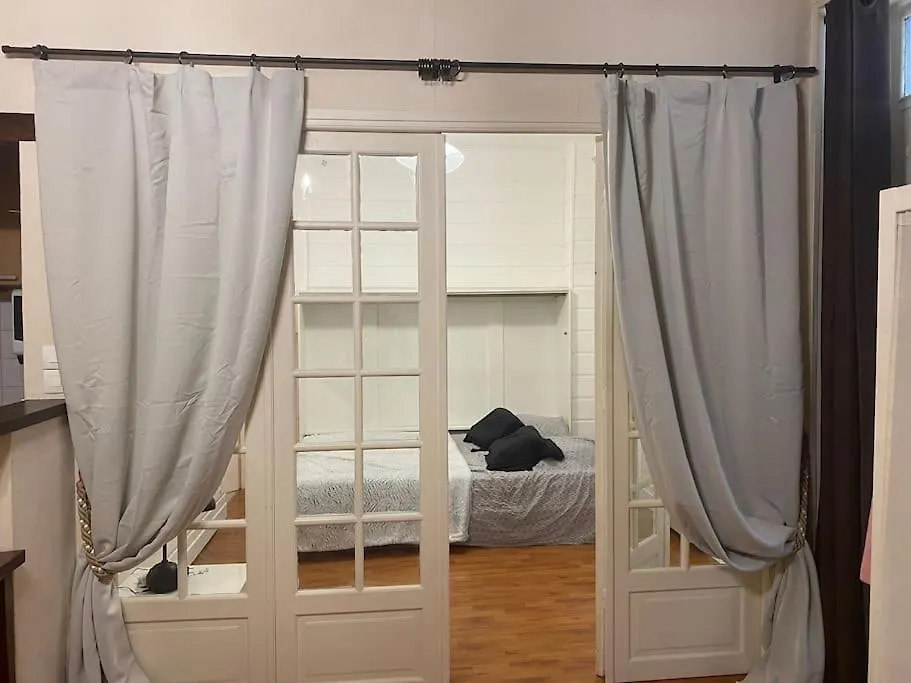 Appartement Design Champ De Mars, 2 Pieces Quartier Tour Eiffel Paris Apartment
